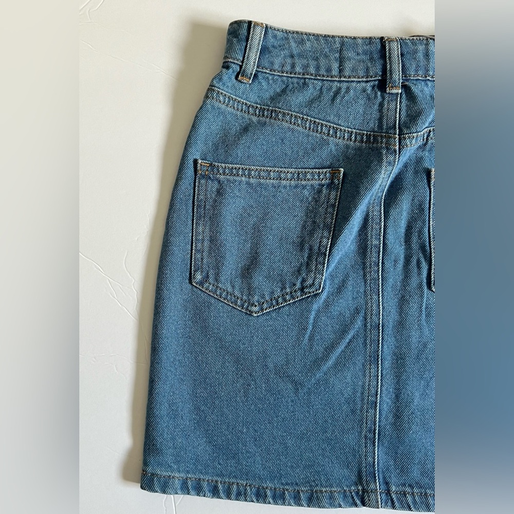NWT Heels & Jeans Women’s Light Wash Mini Skirt SZ 26🩵 - Picture 7 of 14